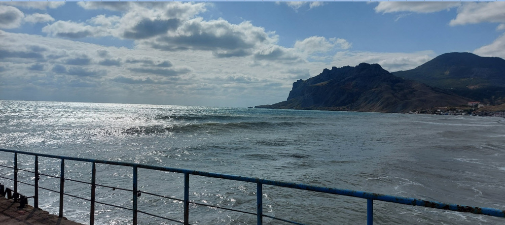 Начало шторма вид с Коктебельского пирса!Серфспот Esoteric