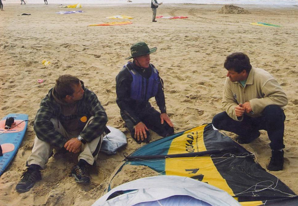Питер Линн и Владимир Бобылев (слева) фестиваль воздушных змеев в Гааге1997 год