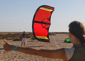 Тесты кайтов Slingshot 2020 Rally GT и Raptor от Ridestore