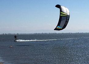 Отчет о Кайте SS Fuel Трапеции и Гидрокостюме RideEngine из Махачкалы от Эдуарда Гаджиева